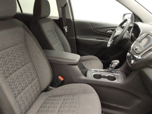 Used 2024 Chevrolet Equinox LT image 21