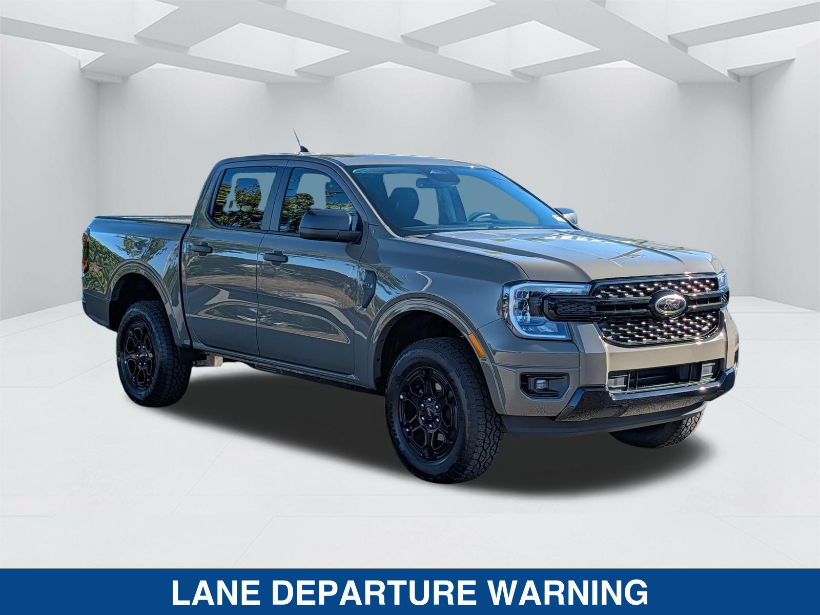 New 2026 Ford Ranger XLT w/ Black Appearance Package RWD image 3