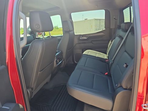 Used 2024 Chevrolet Silverado 1500 LTZ w/ LTZ Convenience Package II AWD/4WD image 15
