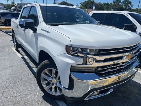 Used 2022 Chevrolet Silverado 1500 LTZ w/ LTZ Premium Package RWD image 3