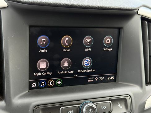 Used 2024 GMC Terrain SLE image 32