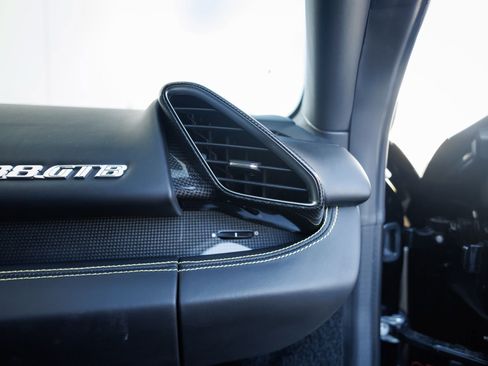 Used 2017 Ferrari 488 GTB image 59