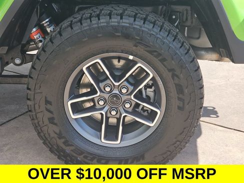 New 2025 Jeep Gladiator Mojave w/ Convenience Group AWD/4WD image 36