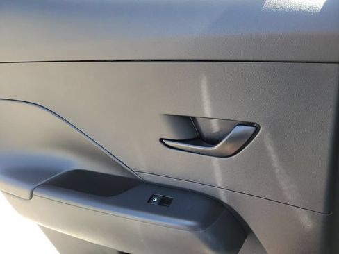 New 2027 Hyundai Kona SE FWD image 23
