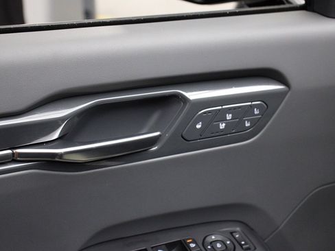 Used 2024 Kia EV9 Land image 22