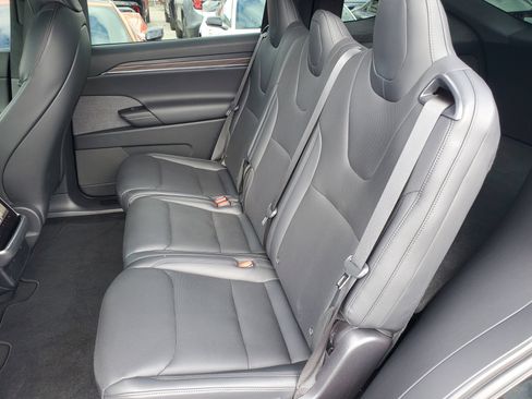 Used 2023 Tesla Model X AWD/4WD image 11