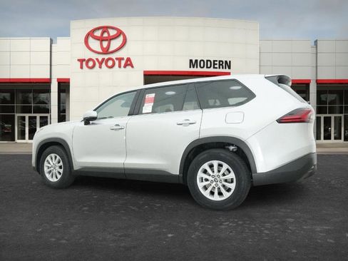 New 2026 Toyota Grand Highlander AWD Hybrid image 13