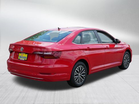 Used 2019 Volkswagen Jetta SE w/ Cold Weather Package FWD image 7
