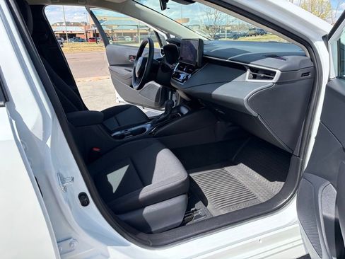 Used 2025 Toyota Corolla LE w/ LE Premium Package image 26