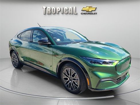 Used 2024 Ford Mustang Mach-E Premium image 6