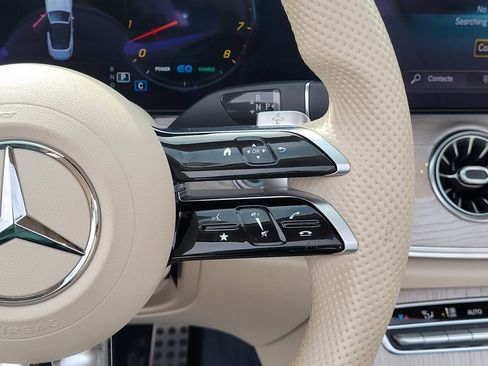 Used 2021 Mercedes-Benz E 450 4MATIC Cabriolet image 23