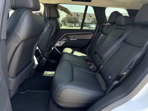 New 2026 Land Rover Range Rover SE AWD/4WD image 8