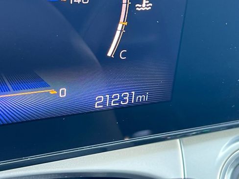 Used 2025 Chevrolet Trax LT w/ LT Convenience Package image 20