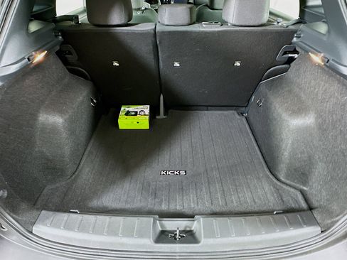 Used 2025 Nissan Kicks S FWD image 27