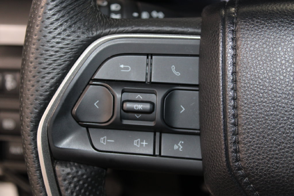 Used 2024 Toyota Tacoma TRD Sport w/ TRD Sport Upgrade Package AWD/4WD image 36