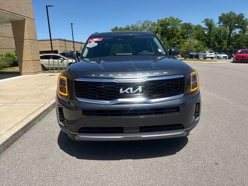 Used 2022 Kia Telluride EX w/ EX Premium Package FWD image 7