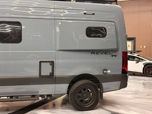 Used 2022 Mercedes-Benz Sprinter 2500 image 8