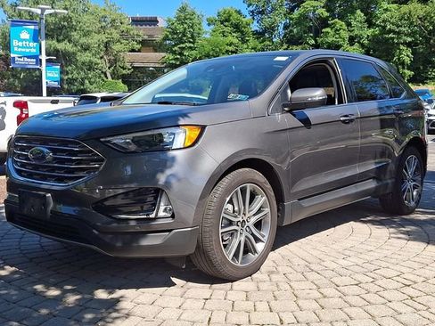 Certified 2024 Ford Edge Titanium AWD/4WD image 4
