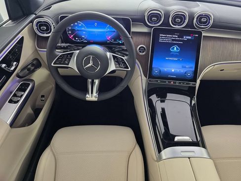 New 2027 Mercedes-Benz GLC 300 image 10