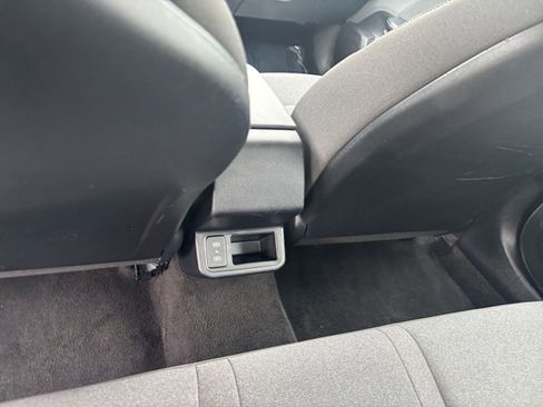 Used 2025 Kia K4 LXS image 24