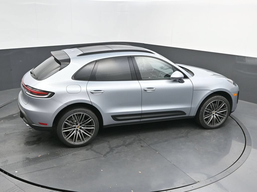 Certified 2026 Porsche Macan AWD/4WD image 26