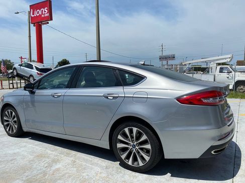 Used 2020 Ford Fusion SE AWD/4WD image 4