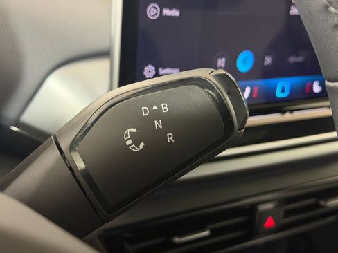 Used 2025 Volkswagen ID.4 Pro RWD image 24
