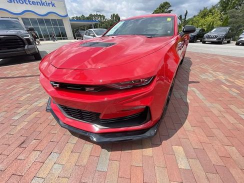 Used 2020 Chevrolet Camaro SS RWD image 24