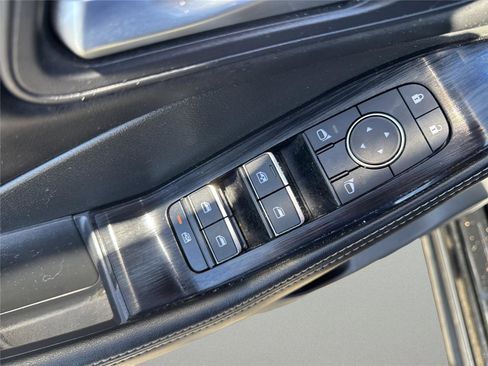 Used 2023 Nissan Rogue SL w/ SL Premium Package FWD image 18