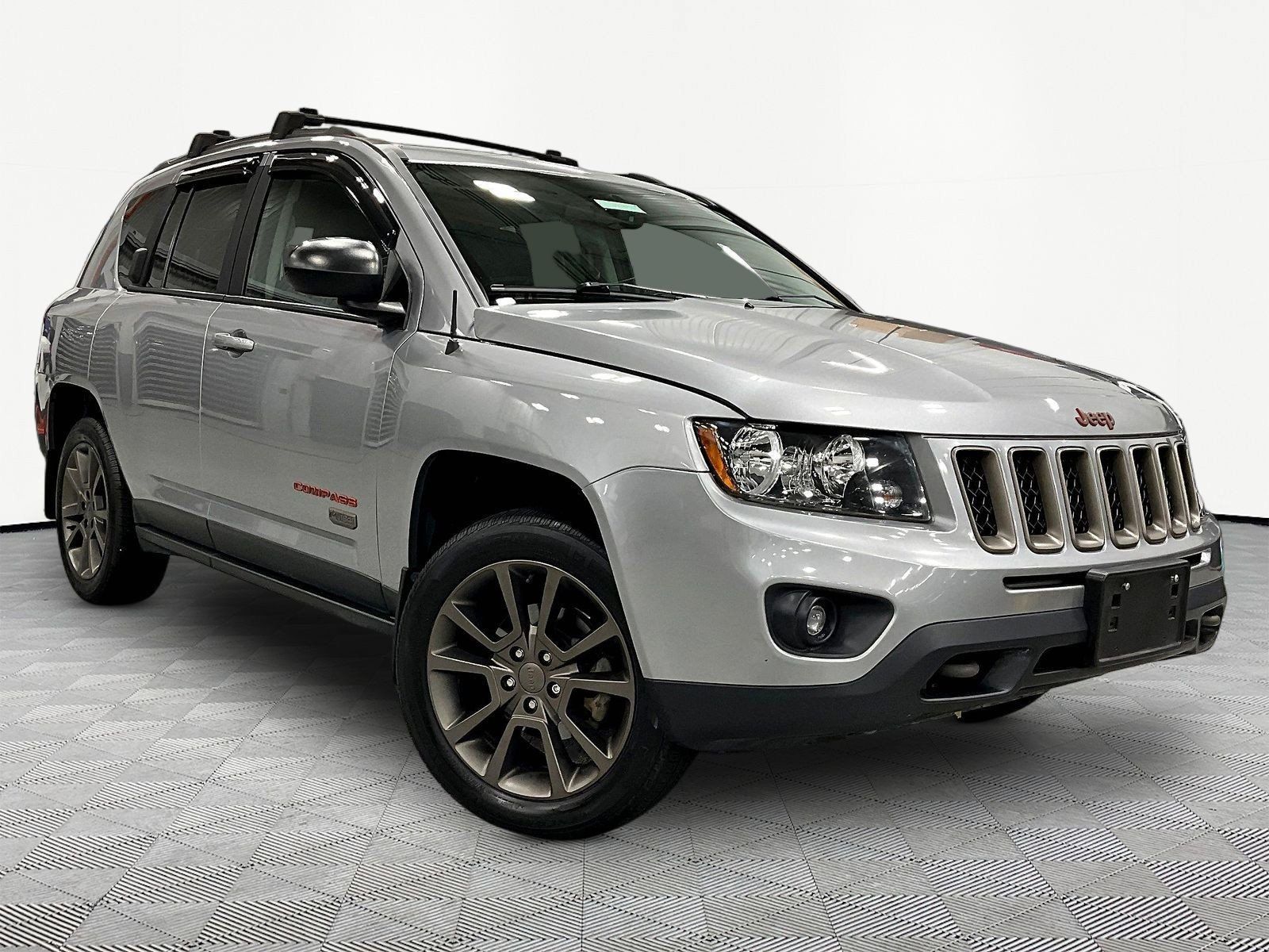Used 2016 Jeep Compass 75th Anniversary w/ Power Value Group AWD/4WD image 3