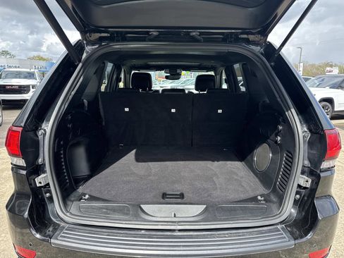 Used 2021 Jeep Grand Cherokee Laredo X image 8