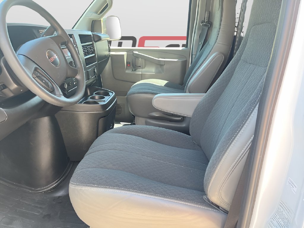 Used 2025 GMC Savana 2500 w/ Driver Convenience Package RWD image 20