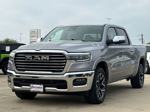 Used 2025 RAM 1500 Laramie image 3