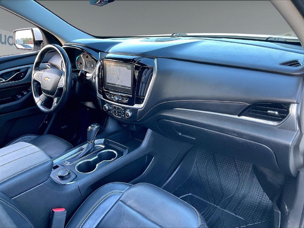 Used 2019 Chevrolet Traverse LT w/ LT Premium Package AWD/4WD image 13