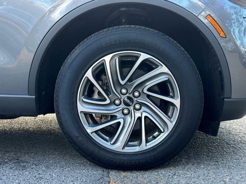 Certified 2023 Lincoln Aviator Standard Sport Utility w/ Elements Package image 8