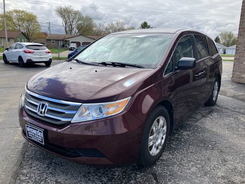 Used 2011 Honda Odyssey LX image 7