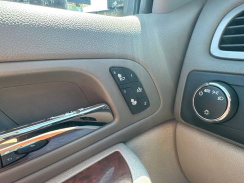 Used 2008 Chevrolet Silverado 2500 LTZ w/ Safety Package AWD/4WD image 5