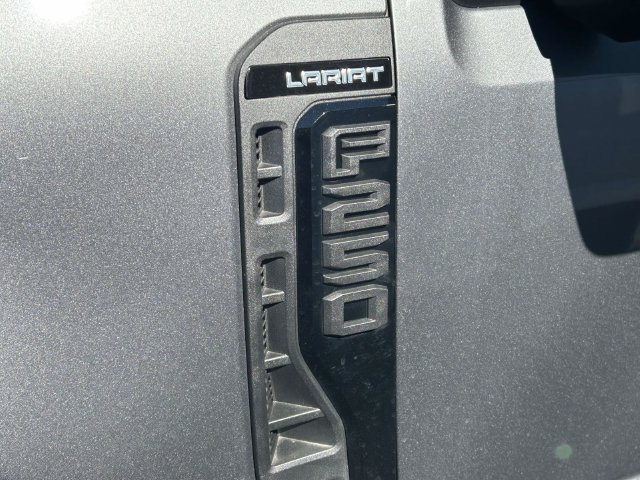Used 2026 Ford F250 Lariat w/ Black Appearance Package AWD/4WD image 5