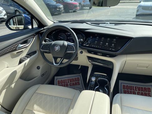 Used 2023 Buick Envision Avenir AWD/4WD image 2