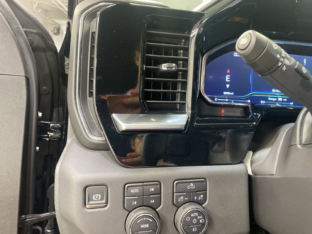 Certified 2025 Chevrolet Silverado 1500 LT Trail Boss w/ Dark Appearance Package AWD/4WD image 23