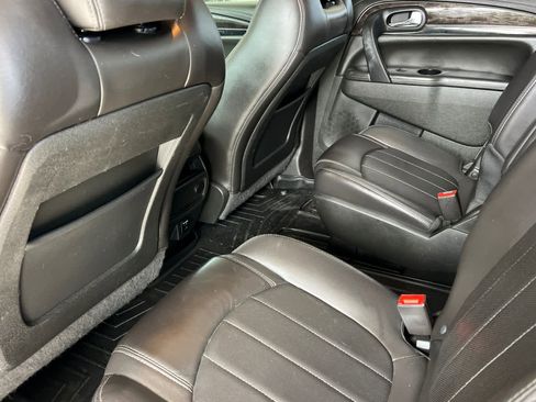 Used 2015 Buick Enclave Leather AWD/4WD image 4