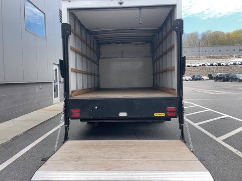 Used 2022 Chevrolet Express 3500 w/ Power Convenience Package RWD image 15