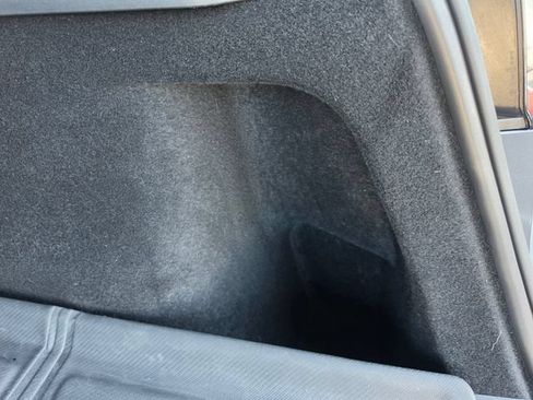 Used 2025 Tesla Model Y Long Range RWD image 61
