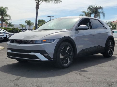 New 2026 Hyundai Ioniq 5 SEL RWD image 6