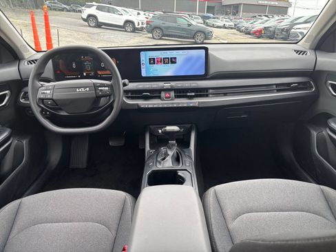 Used 2025 Kia K4 FWD image 28