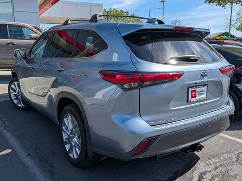 Used 2022 Toyota Highlander Limited image 7