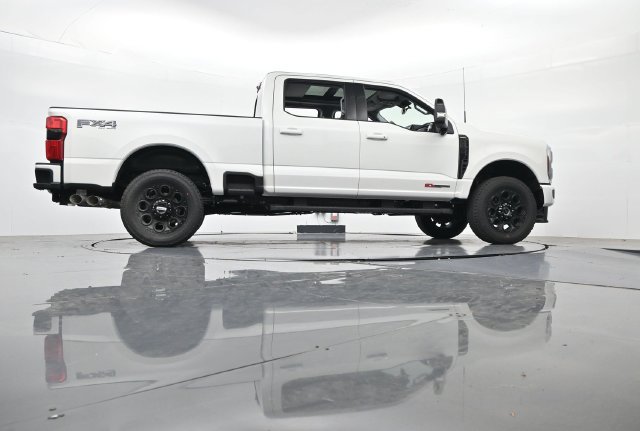 New 2026 Ford F350 Lariat w/ Black Appearance Package AWD/4WD image 38