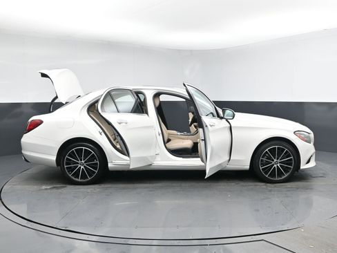 Used 2020 Mercedes-Benz C 300 4MATIC Sedan w/ Premium Package image 28