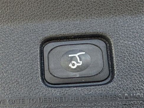 Used 2016 Ford Explorer Sport image 34