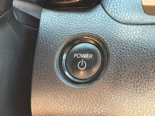Used 2025 Toyota Camry SE w/ Convenience Package FWD image 29